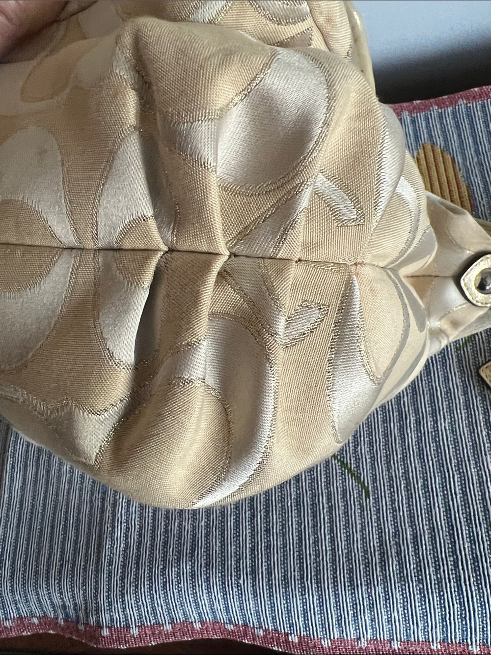 Coach 2006 Poppy Signature Gold Khaki Sparkly Hobo Shoulder Crossbody Y2K Bag - Picture 15 of 16
